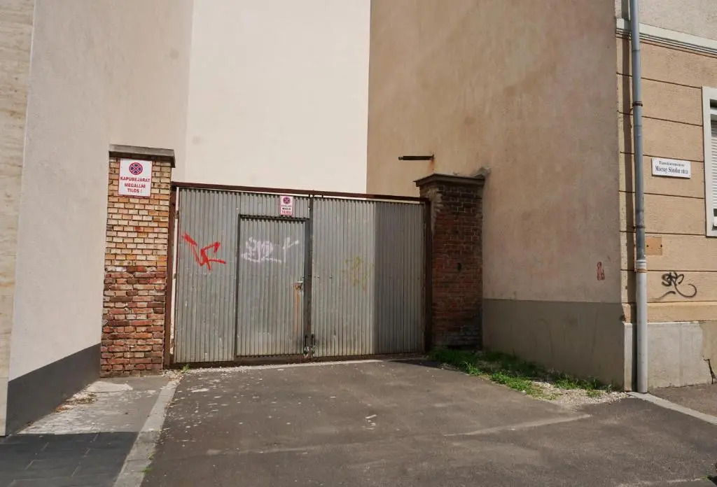Belvarosi Exkluzív Minigarzon