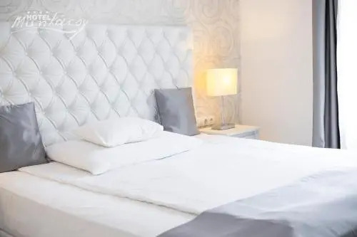 Munkácsy Hotel
