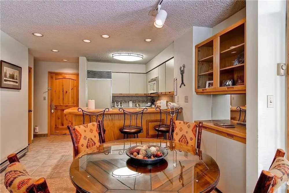 1210 Trappeur's Lodge, Trappeur's Crossing Apartment 1
