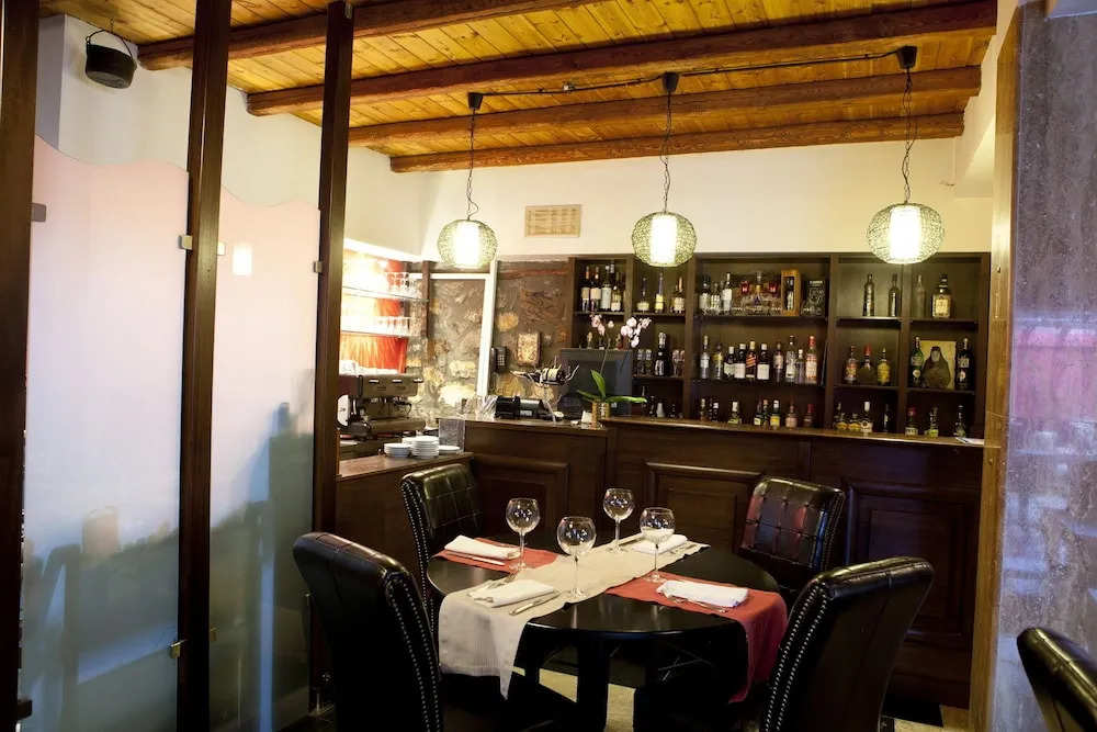 Chalet Lithos