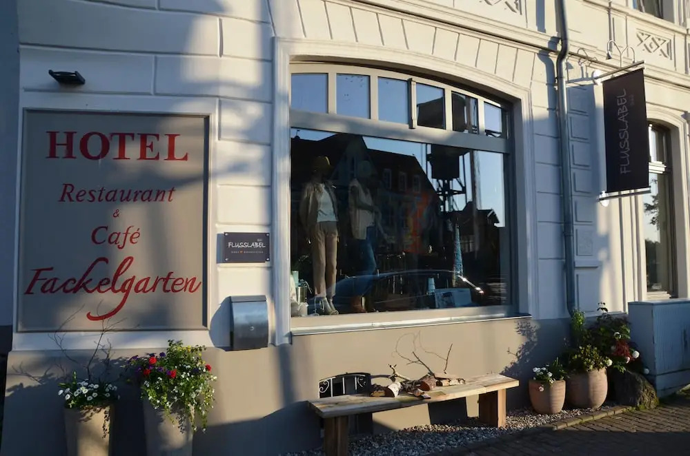 Hotel & Restaurant Fackelgarten Plau am See