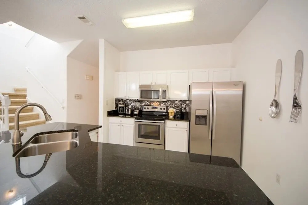 Private Pool And Bunk Beds Plenty Of Room! 4 Bedroom Townhouse