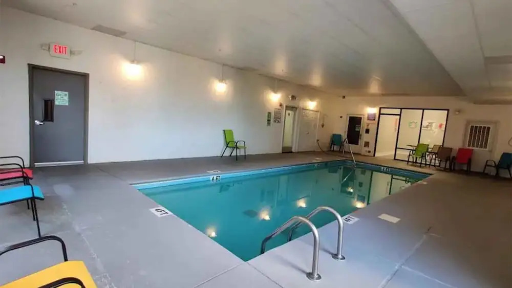 Beautiful New Remodel Pool Golf Condo