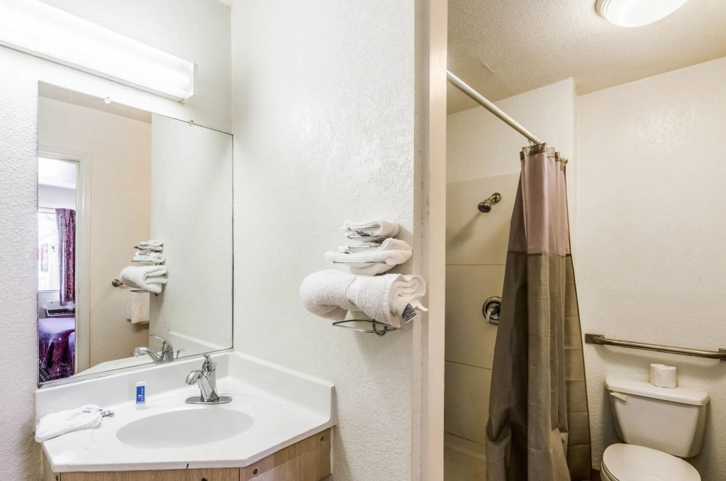 Rodeway Inn Winston Salem Route 52