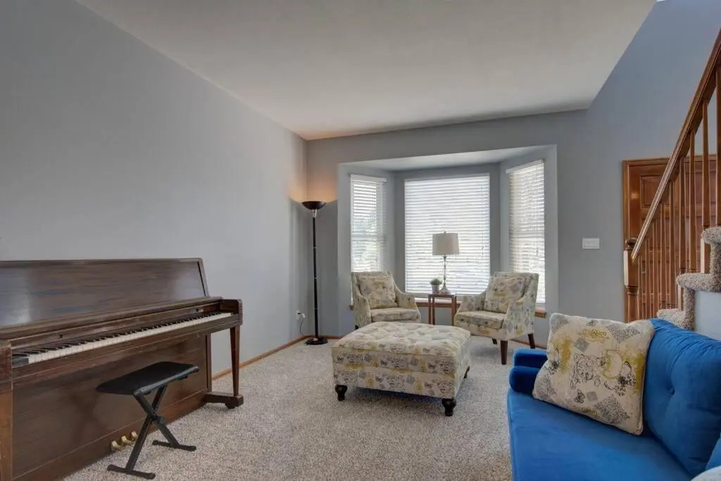 Mtn Views, Quiet Oasis/King Beds+Centrally Located