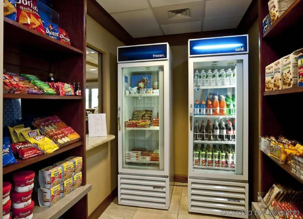 Hampton Inn & Suites Rockland