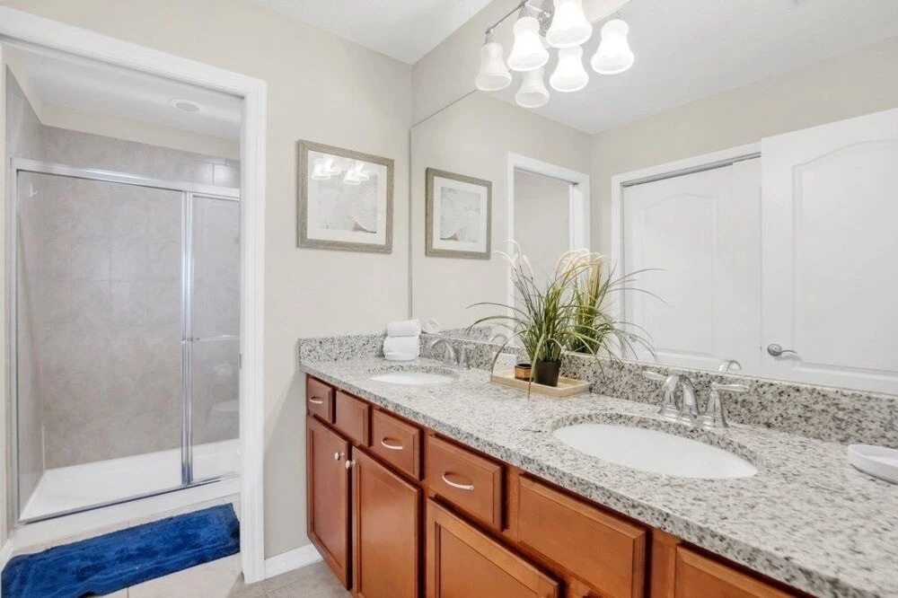 Windsor At Westside Resort Home Pool & Game Room 5 Bedroom Townhouse by Redawning