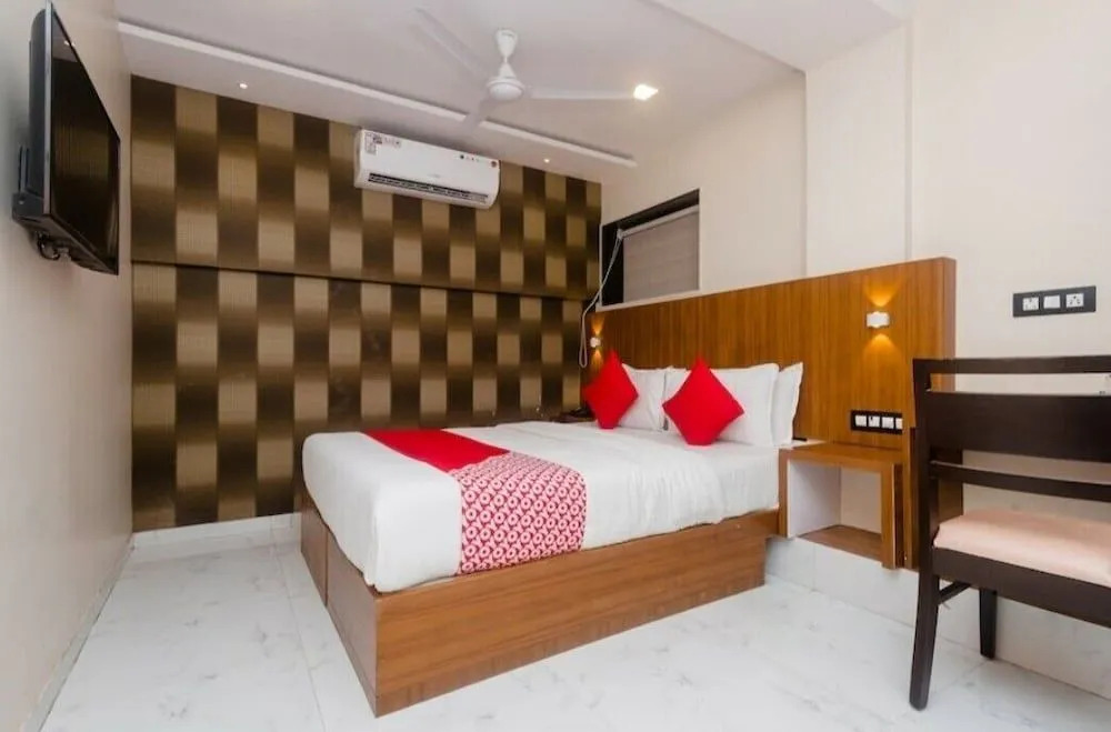 Qubestay Airport Capsule Hotel & Hostel