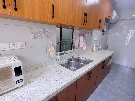 Youjian Xiaowu Youth Hostel (Liuzhou Wuxing Commercial Street Qingyun Minsheng Market Branch)