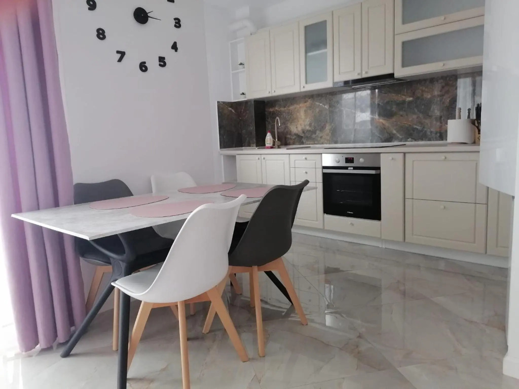 Aqua West Apartment
