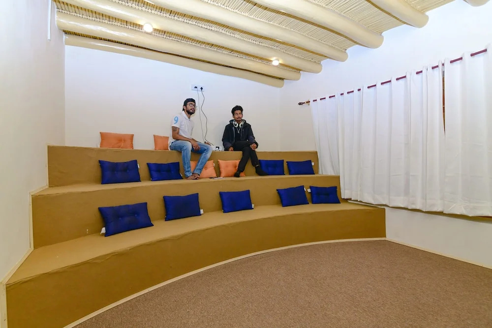 Raybo Hostel
