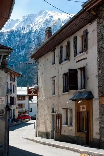 Chalet Hotel La Tarine