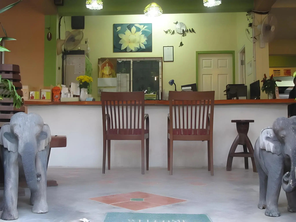 Baan Klang Noen Apartment