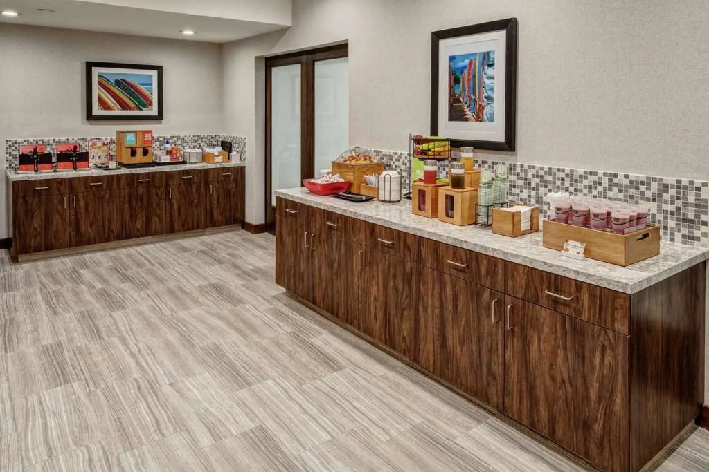 Hampton by Hilton Encinitas-Cardiff Encinitas, CA near Del Mar
