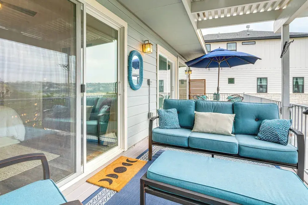 Beach & Pool Access at Lake Travis Family Getaway!