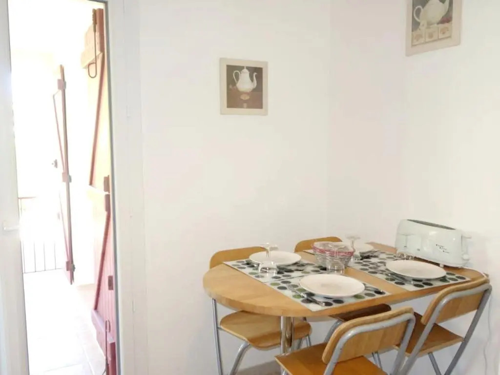 Appartement de 2 chambres a Saint Cyr sur Mer a 200 m de la plage avec terrasse et wifi