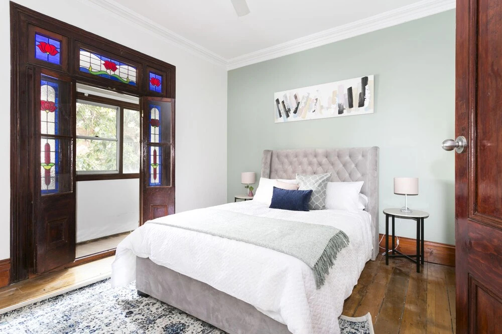 Spacious 3 Bedroom Minutes To CBD