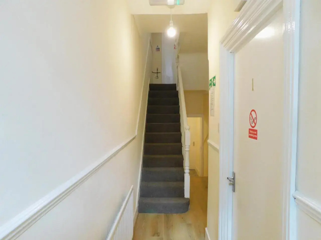 Entire 4 bedroom Terrace house in London