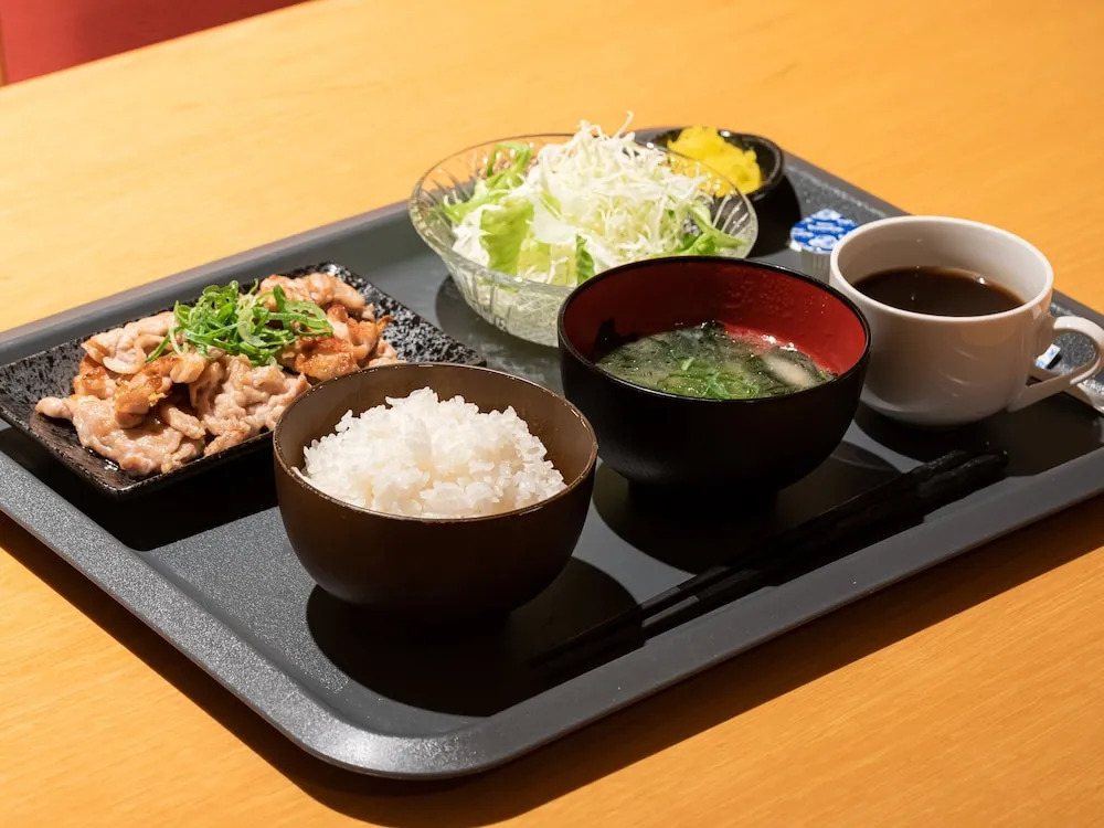 Oyo 44746 Plaza in Namba Minami
