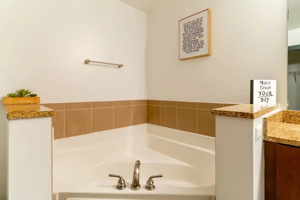 Cozy Atlantic Station Midtown Loft