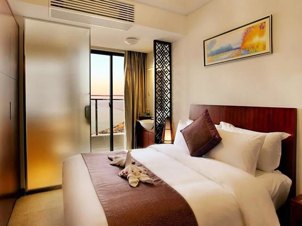 Paxton Vacances Resort & Suites Sanya