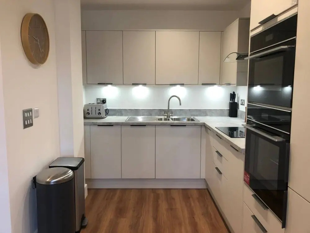 Stylish 2 Bedroom Property With Free Parking