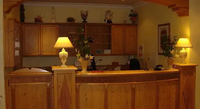 ARBOR Hotel & Apartments