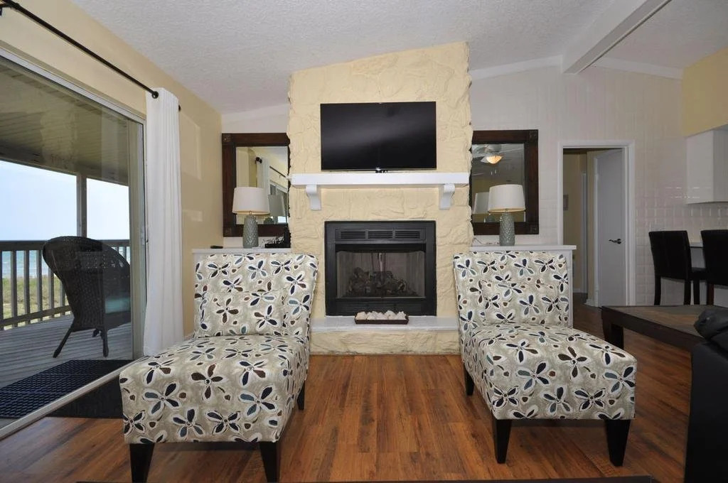Dolphin Dunes 4 Br Home by RedAwning