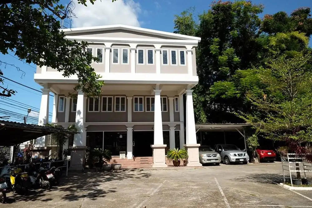 Jatuporn Mansion