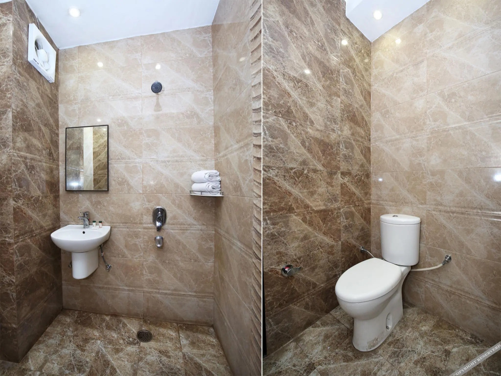 OYO 9816 Hotel Neelkanth