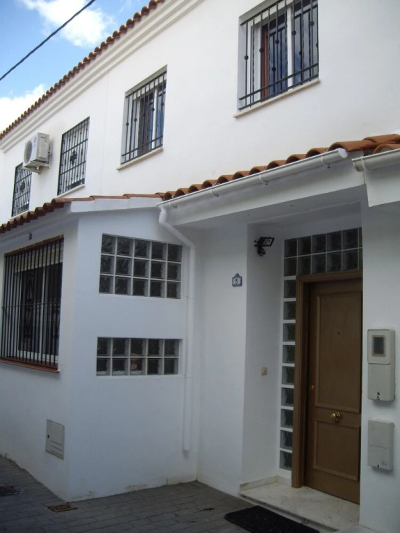 House With 4 Bedrooms in Málaga, With Wonderful Mountain View and Furn