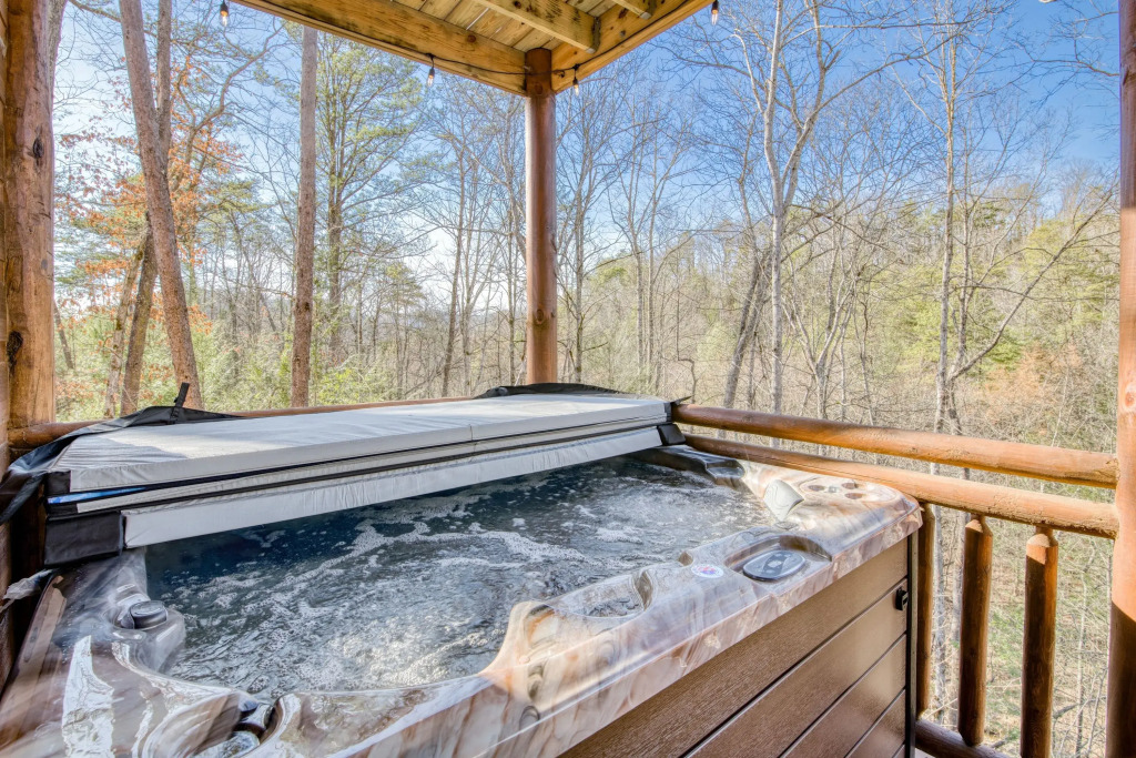 Boon by Avantstay 40-guest Luxe Smokies Retreat