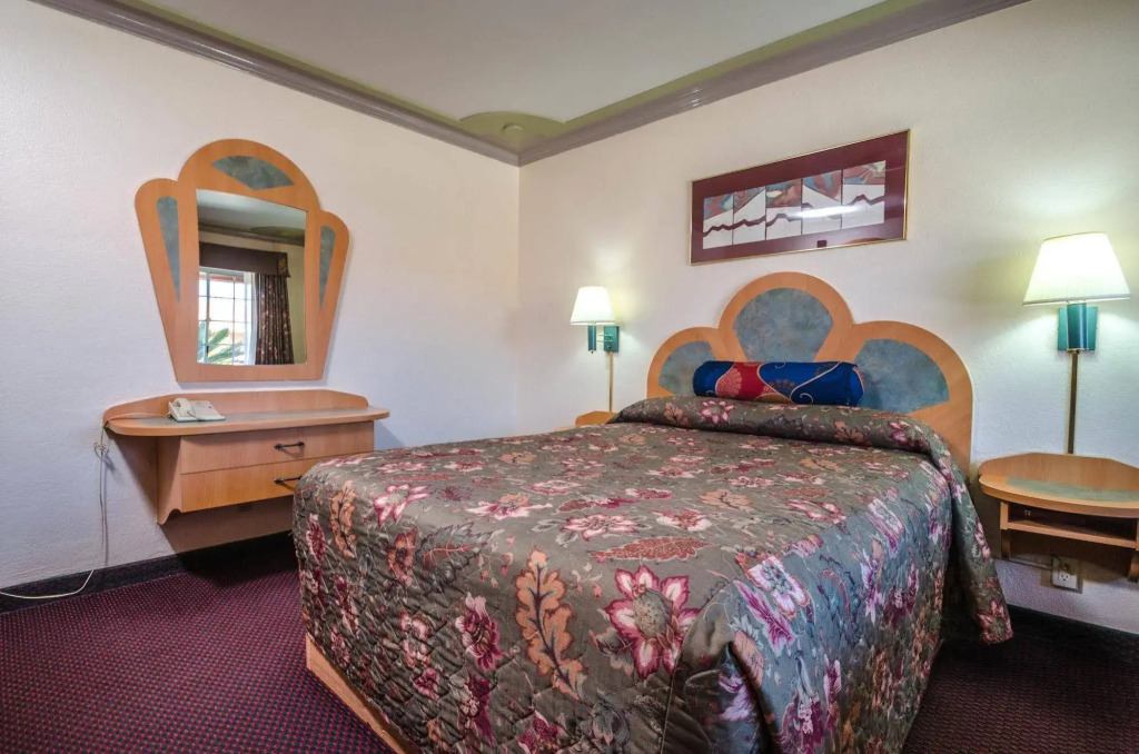 Economy Inn Los Banos