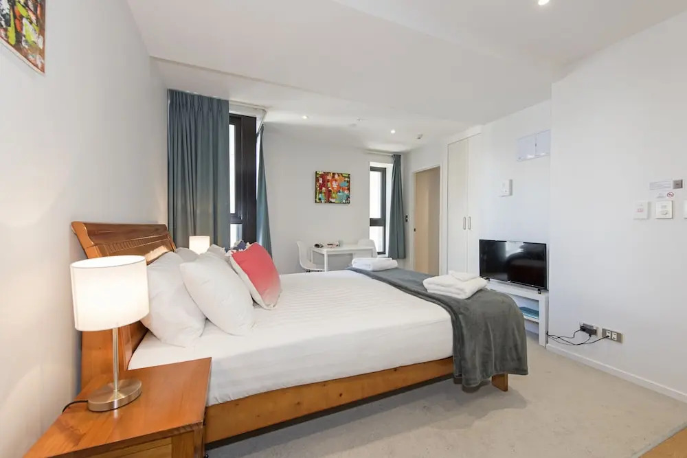 Paris Haven Studio Queens Residences, Pool & Gym