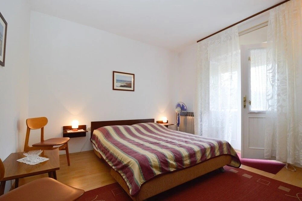 Apartment 23