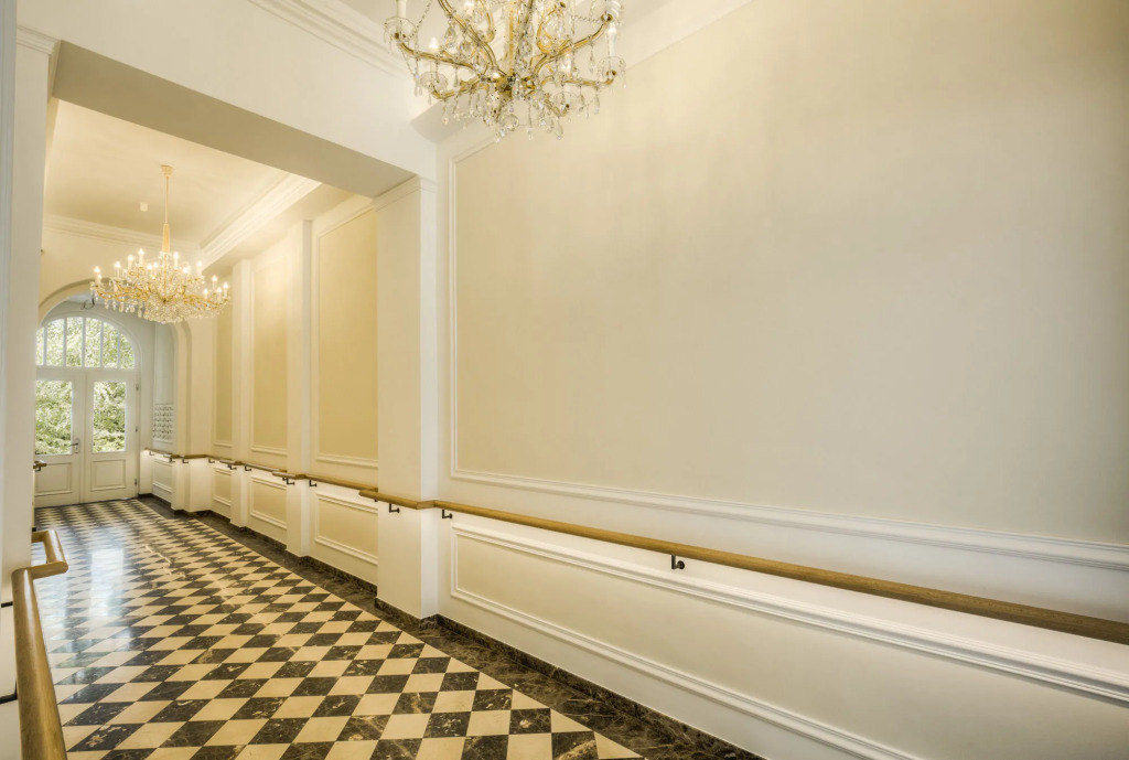 Vienna Grand Apartments City