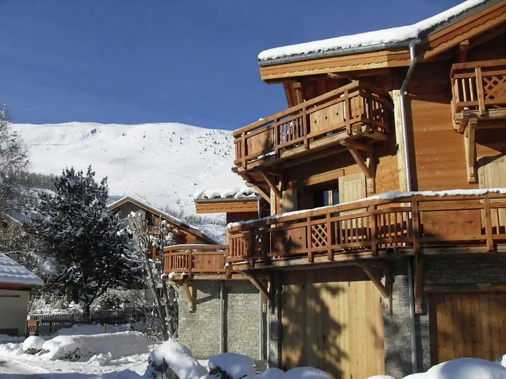 Chalet in Les 2 Alpes Near Ski Piste