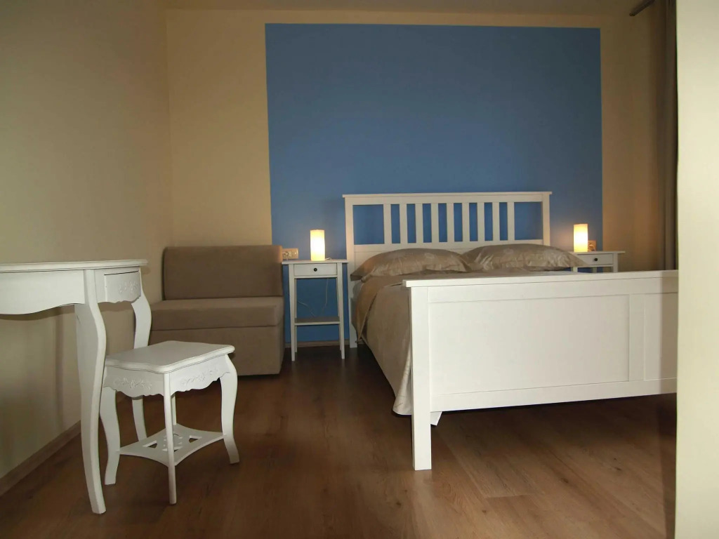 Spacious private room in Barbat