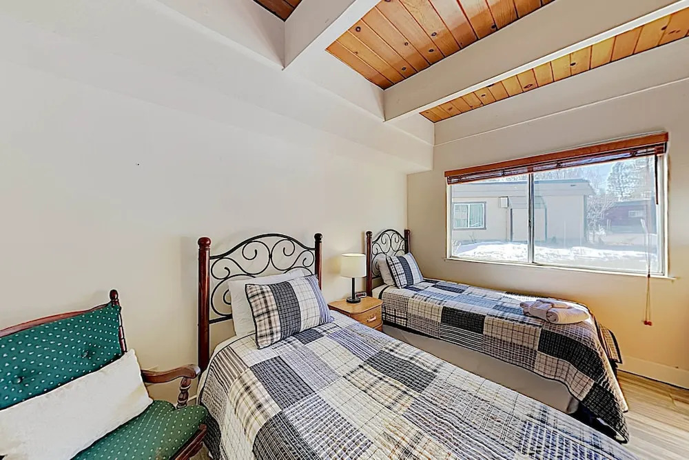 Tahoe Keys Mountain  W/ Dock 2 Bedroom Condo
