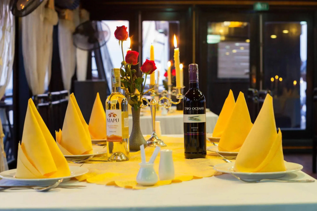 Viet Beauty Cruises
