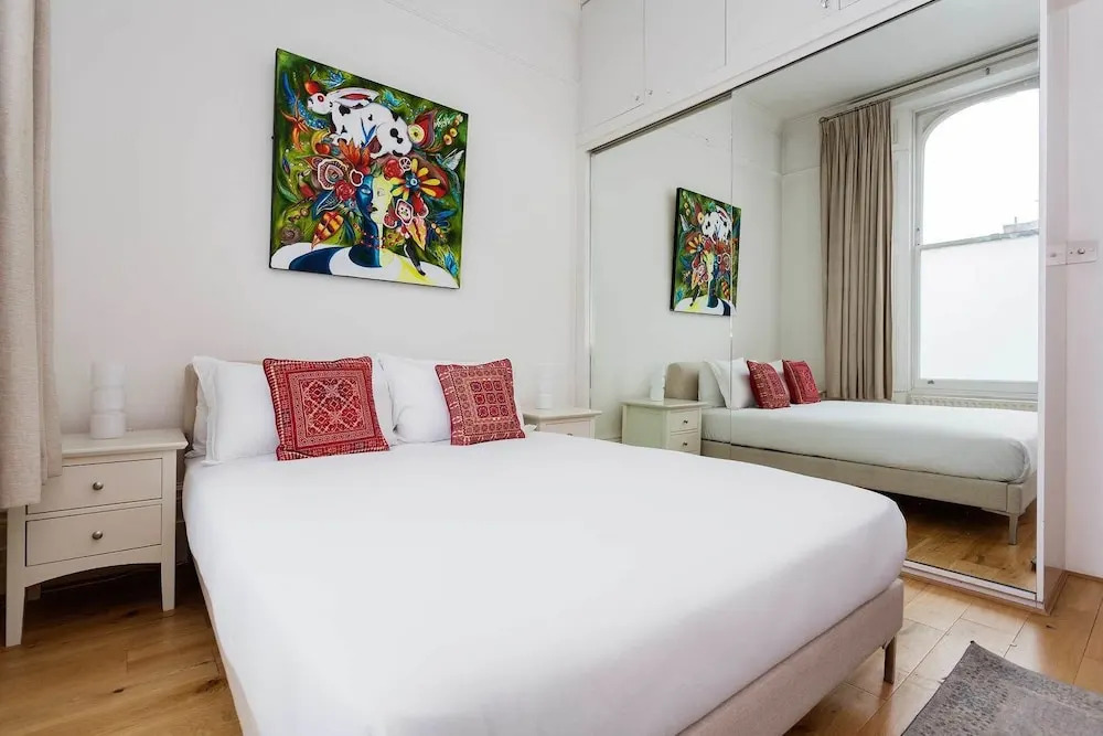 Kensington Townhouse Flat