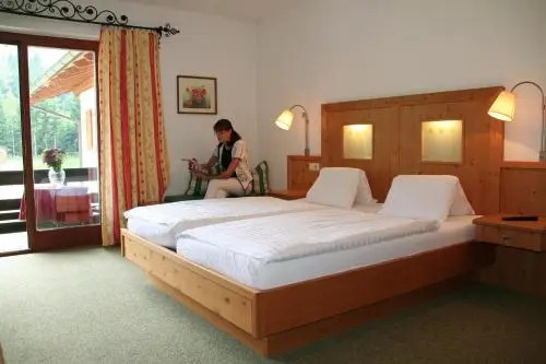Hotel Garni Pension zur Wacht