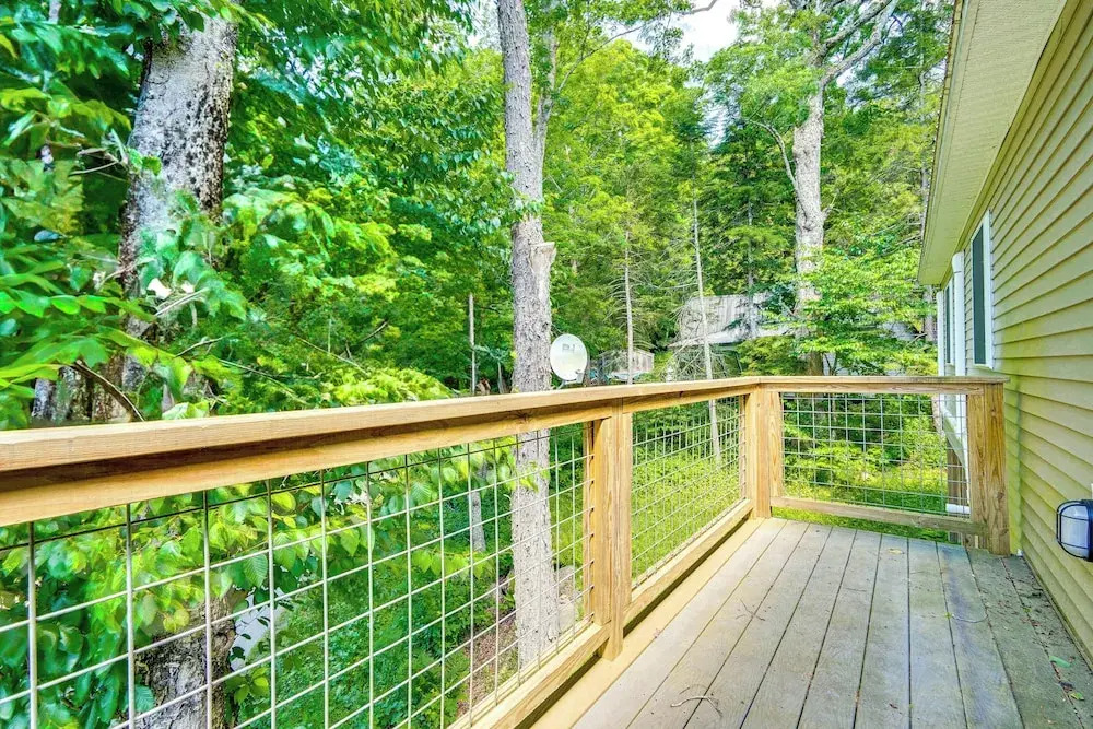 Wilmington Retreat Near Trails, Skiing & Festivals