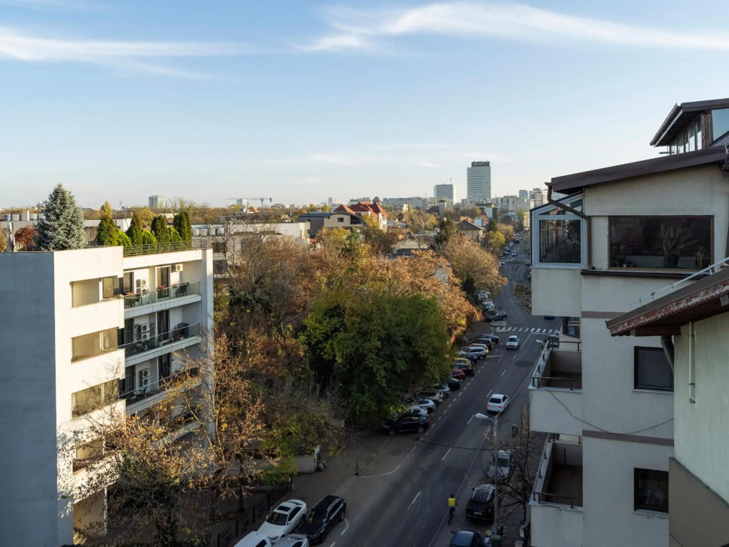 Penthouse with stunning view over the city and large terrace