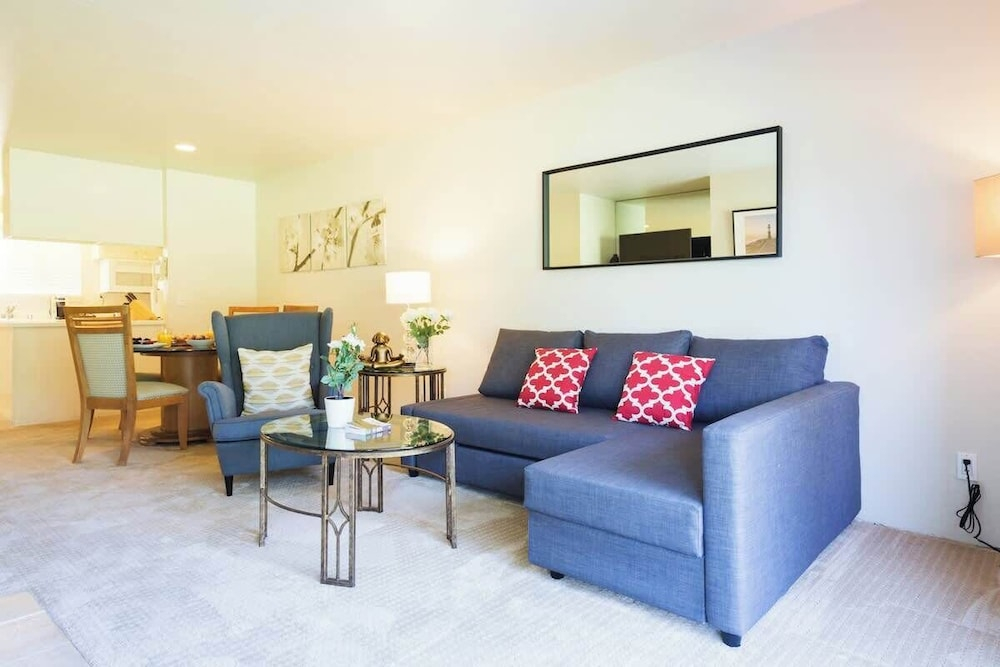 Luxe Golf View Condo Prime Napa Location