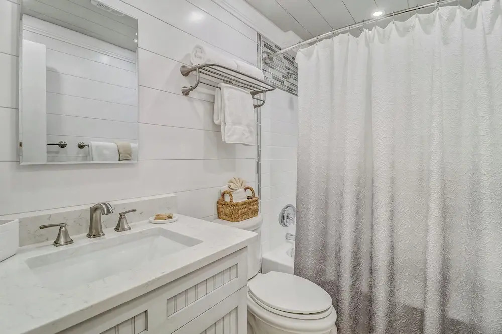 672 Amelia By The Sea
