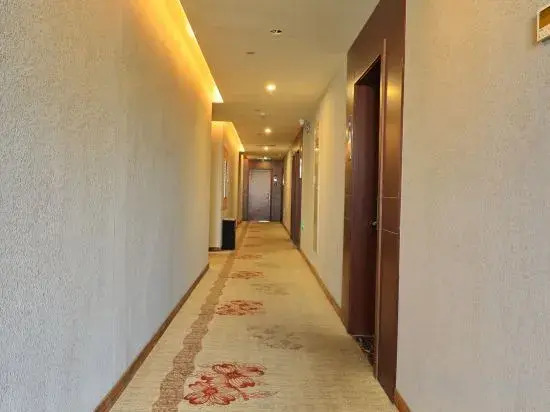 Yabin Business Hotel (Xingtai No.3 Middle School Wanda Plaza Branch)