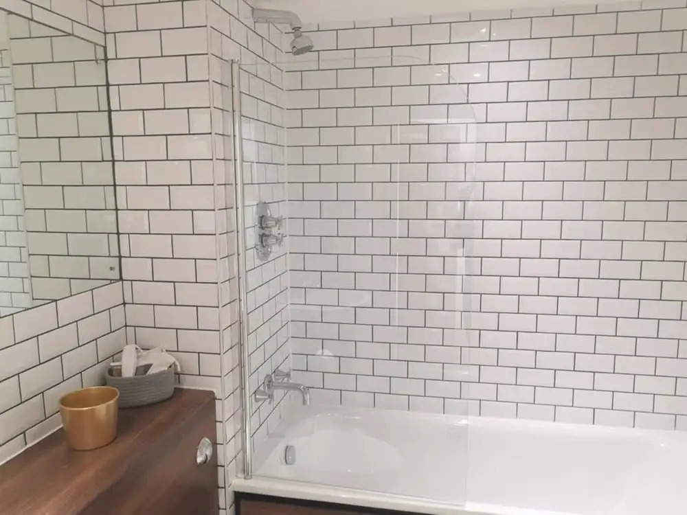 Stylish 1 Bedroom Apartment Near Clifton Triangle