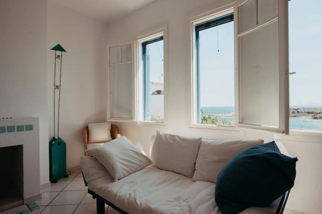 Sea-Front House With Private Beach, Sounio