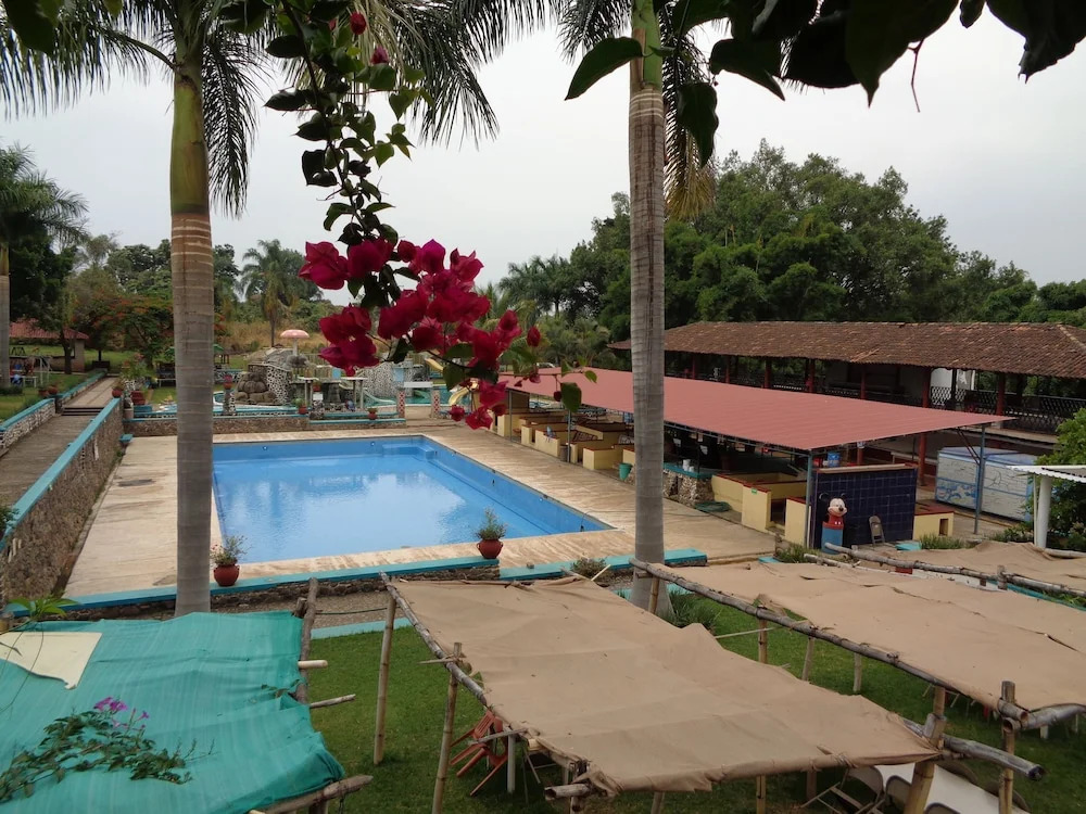 Hotel Campestre Hacienda Caracha